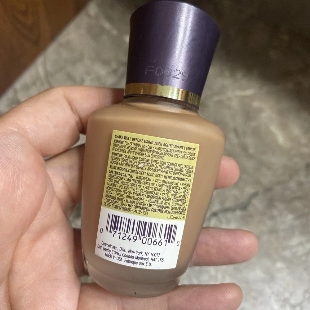 RARE L'Oreal Paris Feel Naturale‎ Foundation SPF 15 GOLDEN BEIGE 1.12 oz
